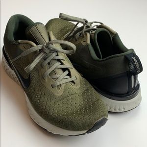 Men’s Nike odyssey react running athletic shoes